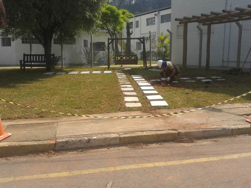 Revitaliza��o e paisagismo  empresa dow quimica