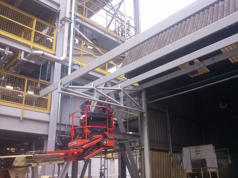 Montagens de estrutura met�lica e cobertura �rea de res�duos empresa DOW QUIMICA